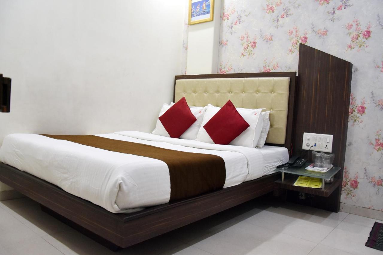 Hotel Sanjary Palace Mumbai Exterior photo