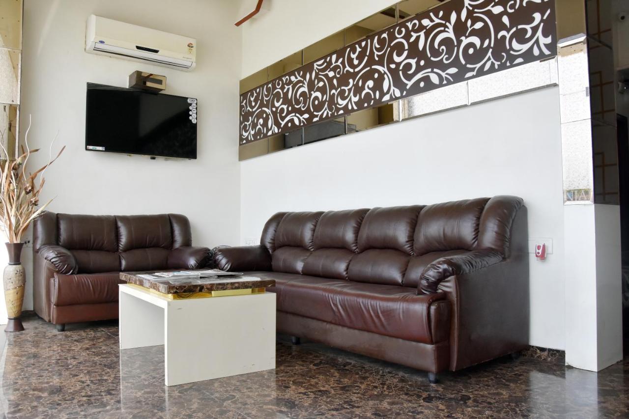 Hotel Sanjary Palace Mumbai Exterior photo